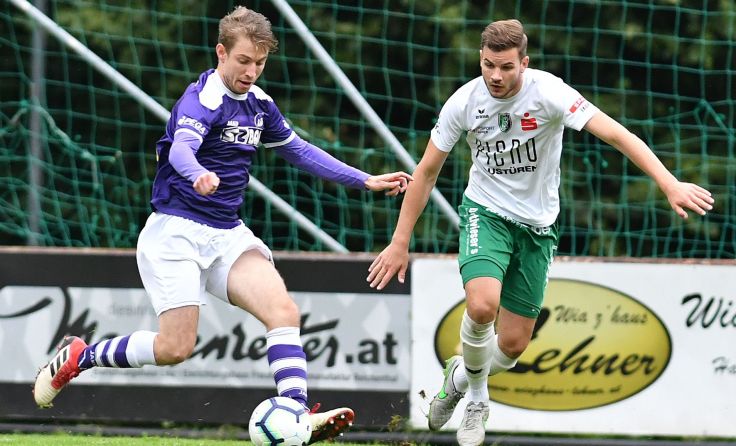 Matthias Kowatsch (li.) ging mit dem SK Admira Linz erstmals leer aus. Foto: Meier