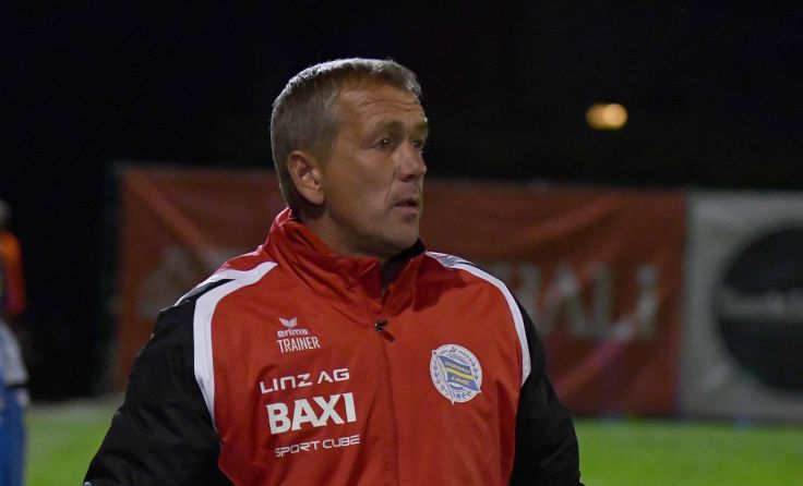 Trainer Christian Mayrleb führte Donau zu einem 3:2-Sieg in Oedt. Foto: Meier