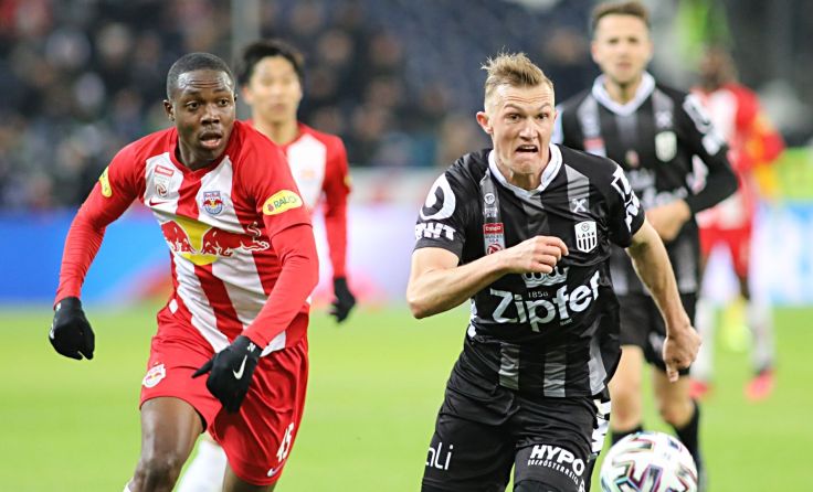 Thomas Goiginger (re.) siegte mit dem LASK bei Meister Salzburg. Foto: Hörmandinger