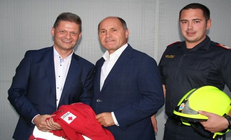 NR Andreas Hanger, BM Wolfgang Sobotka, Inspektor Christoph Zechmeister (v. l.)
