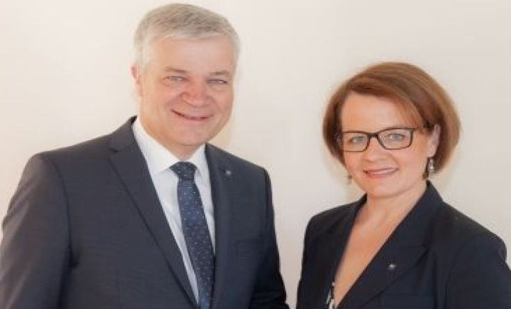 LAbg. Bgm. Anton Kasser und LR Christiane Teschl-Hofmeister Foto: VPNÖ