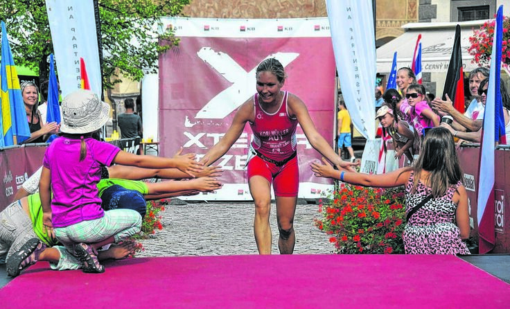 Sandra Koblmüller beim Zieleinlauf in Prachatice. Foto: Martin Wychera 