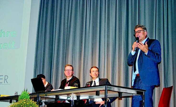 Regionale Experten informierten über die Steuerreform und ihre Auswirkungen. (c) Hartl