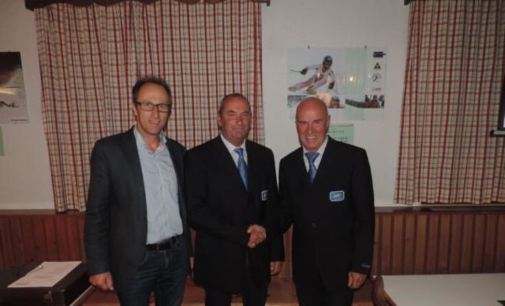 Am Foto (v.l.): Bürgermeister Albert Stürmer, Franz Danner und Franz Sageder