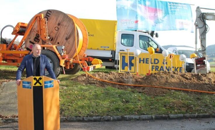 Thomas Riener von der Breitbandinitiative Nebelberg hatte einen "Feiertag". (c) Hartl