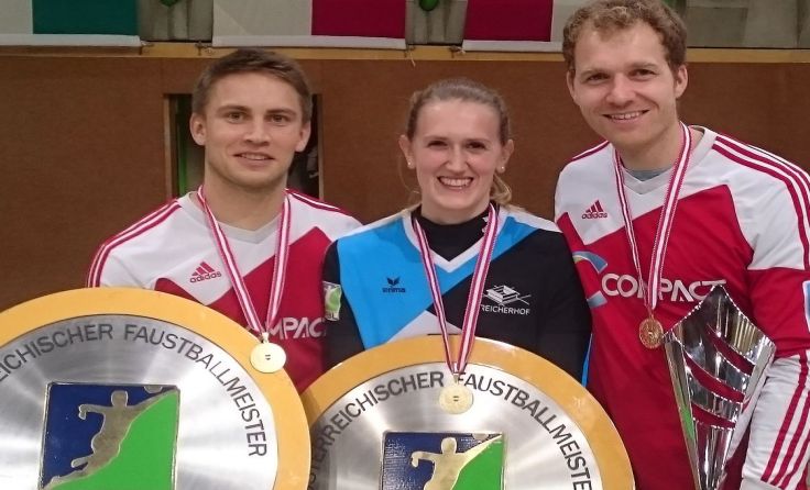 Klaus Thaller (l.), Katharina Lackinger und Thomas Leitner freuen sich. 