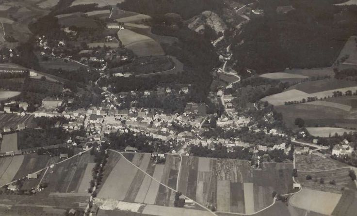 Ausschnitt aus eine der ältesten Flugaufnahmen vom Markt Perg (Ende 1920er-Jahre)