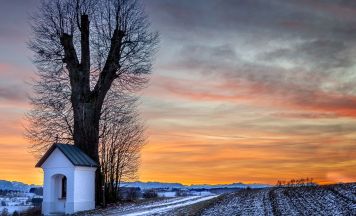 Stimmungsvolles Abendrot zum Jahresbeginn