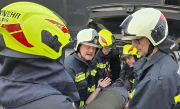 Menschenrettung: Übung in Engerwitzdorf