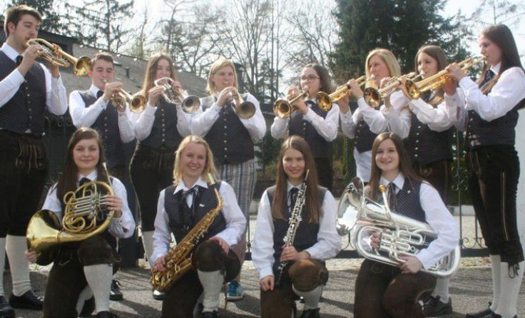 Schwungvoll starten die Riedauer Musiker in den Frühling. Foto: Georg Straßer