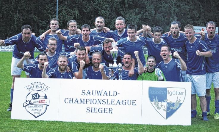 Die Fußballgötter Bach sind Sauwald-Championsleague-Sieger 2016.