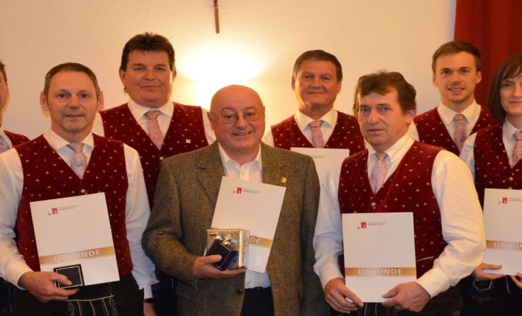 Sieben Auszeichnungen durfte der Musikverein Zell an der Pram vergeben.