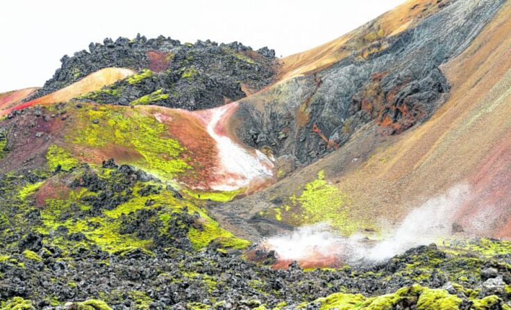 Das Hochland ist geprägt von Lava- und Schotterwüsten. Foto Martinek
