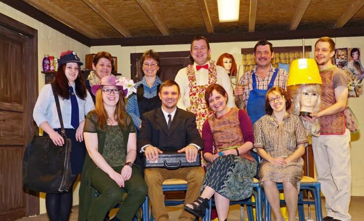 Die Theatergruppe Waldzell hat heuer eine herrliche Komödie auf dem Spielplan. Fotos: Litzlbauer