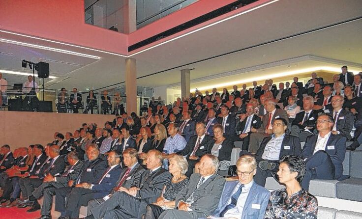 Der Fill Futur Dome war bis zum letzten Platz gefüllt.