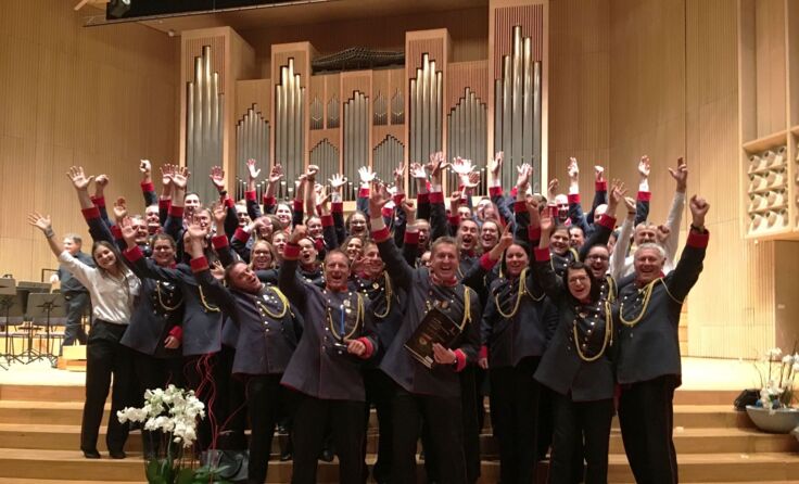 Die Musiker freuen sich riesig über ihren Erfolg im Brucknerhaus. Foto: MV Lohnsburg