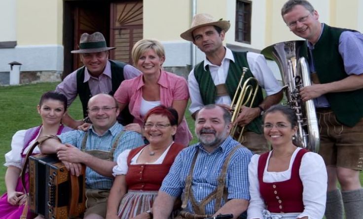 Die Auhäusler Musi ist ebenfalls mit von der Partie. Foto: Franz Meingassner/Auhäusler