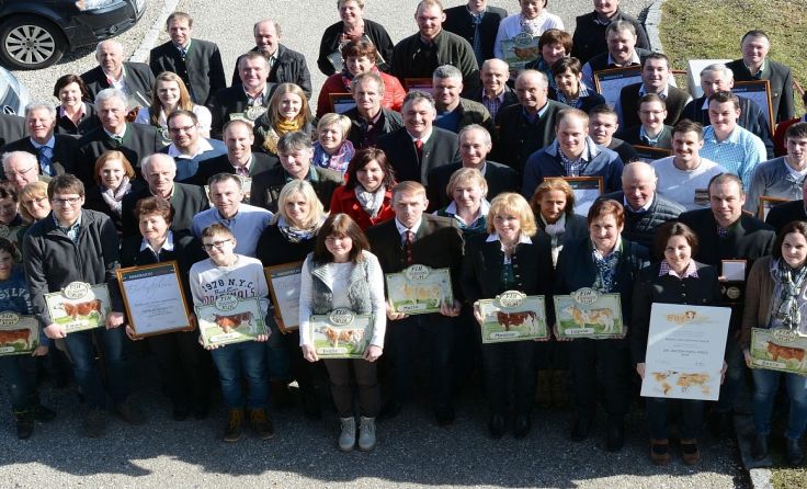 Die erfolgreichen Züchter erhielten Auszeichnungen. Foto: FIH
