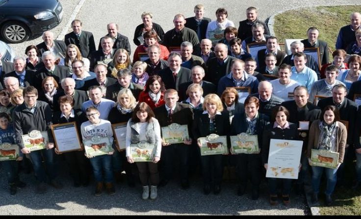 Die erfolgreichen Züchter erhielten Auszeichnungen. Foto: FIH