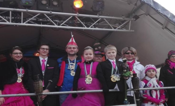 Die Faschingsgilde Obernberg beim Umzug in Bad Füssing