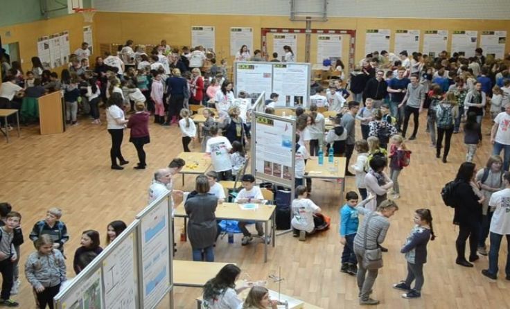 An die 1000 Schüler kamen zur Experimentale in die HTL.