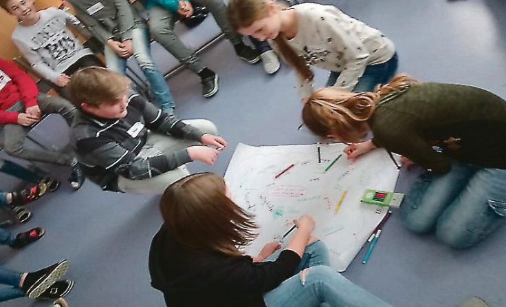 Die Schüler der Franziskusschule Ried beim Workshop Foto: KiJA OÖ