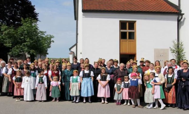 Die Goldhaubengruppe Mettmach lädt zum Jubiläumsfest