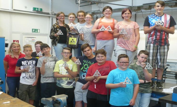 Betriebsbesuch bei der Firma FACC Foto: NMS St. Marienkirchen