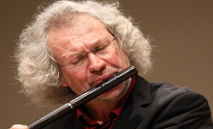 Kurator der Benefizveranstaltung ist der Flötist Norbert Girlinger.