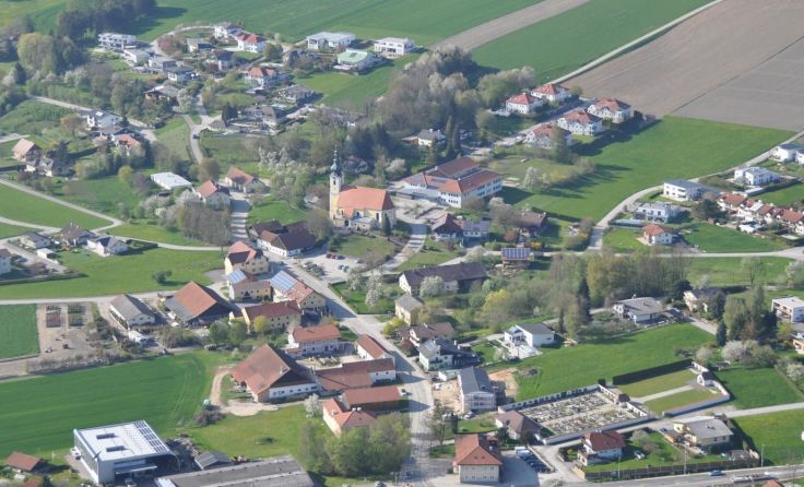 Luftaufnahme vom Ortskern Foto: Diermayr