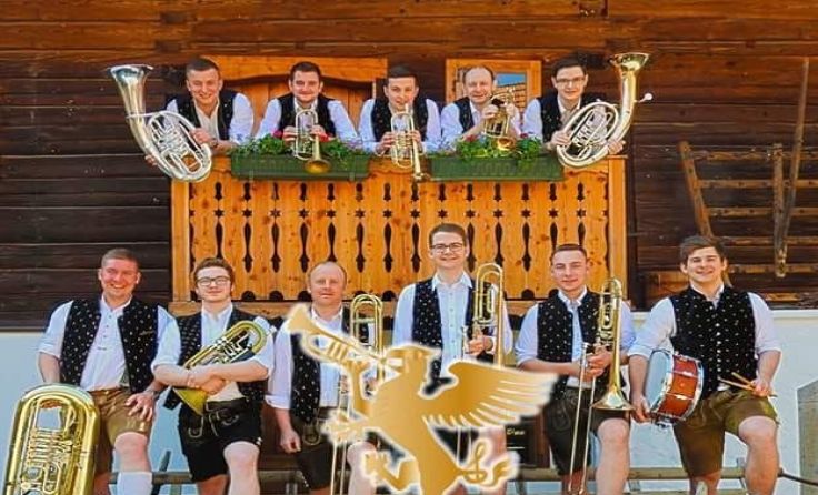 Schleidatrauma spielen ab 19 Uhr auf.
