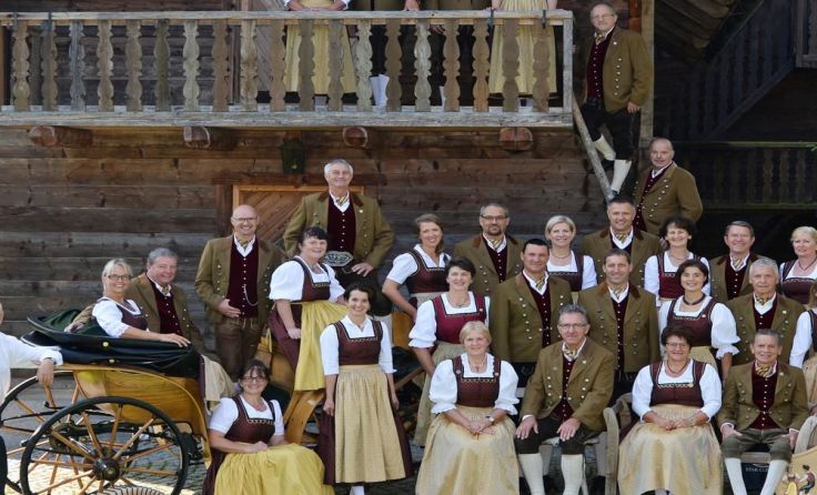Die Volkstanzgruppe freut sich auf viele Besucher. Foto: Hirnschrodt