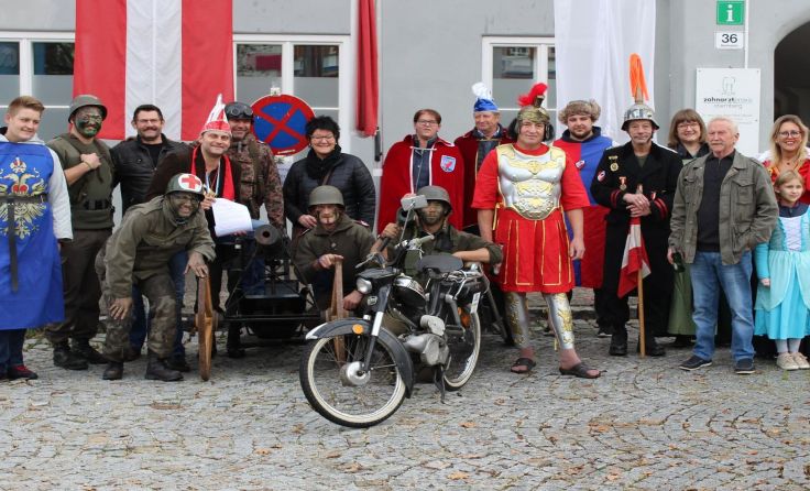 Die Faschingsgilde Obernberg mit den KanonierenFoto: Gemeinde