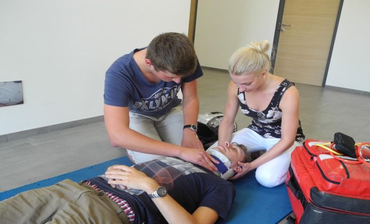 Die Ausbildung zum Rettungssanitäter startet mit Ferienbeginn. Foto: Rotes Kreuz Ried