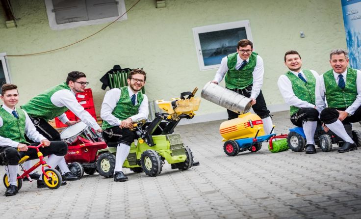 Die Musiker proben bereits für ihren Auftritt. Foto: privat