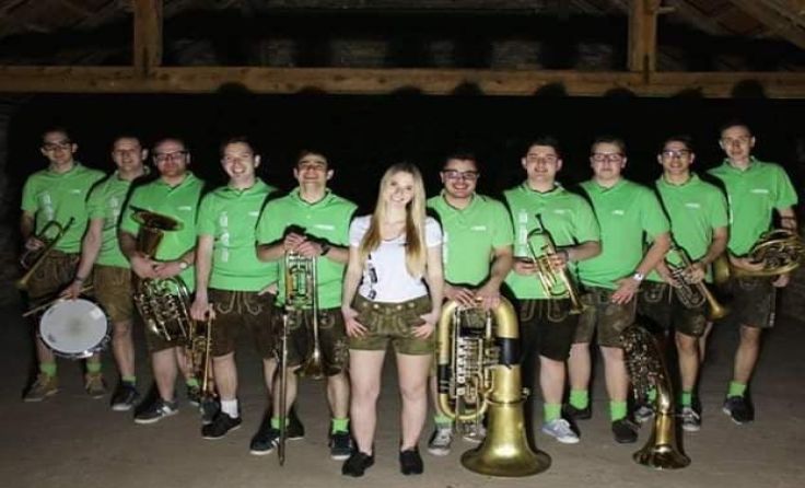 Die Hoizblech Musi wird am Pfingstsamstag die Bühne rocken. Foto: Hoizblech