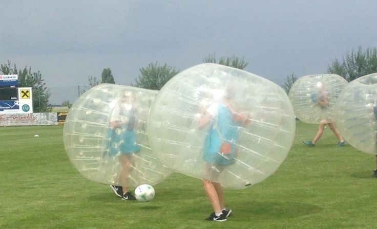 Für das Bubble-Soccer sind keine fußballerischen Vorkenntnisse notwendig. Foto: privat