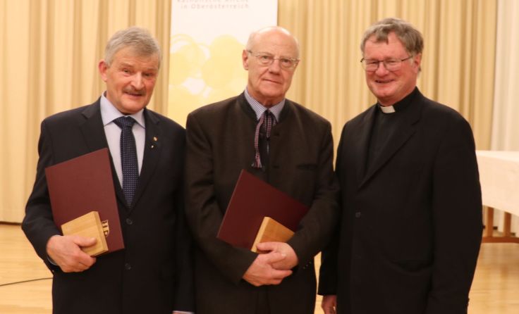 V. l.: Josef Reichinger, Johann Reischauer und Bischof Manfred Scheuer