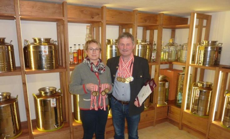 Anni und Erwin Diermayr haben schon viele Medaillen bekommen. Foto: privat