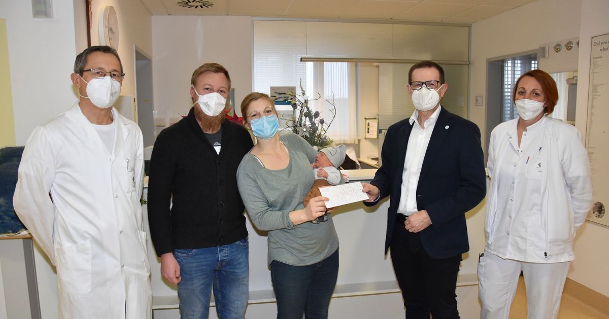 Felix – das Rieder Neujahrsbaby hat das Glück im Namen