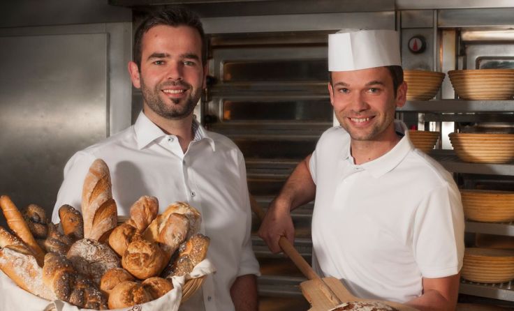 Martin und Christian Mayer in der Backstube Foto: Mayer