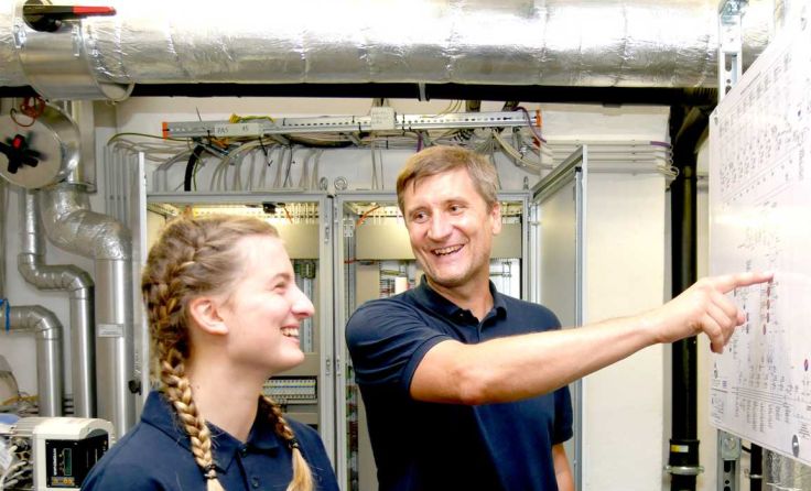 Viele Unternehmen sind auf der Suche nach engagierten Nachwuchskräften. Foto: EBG GmbH