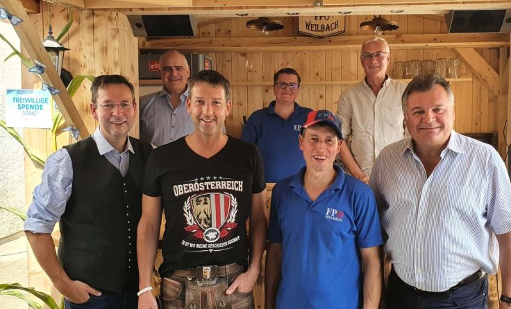 Die Ehrengäste mit den Gastgebern Foto: FPÖ