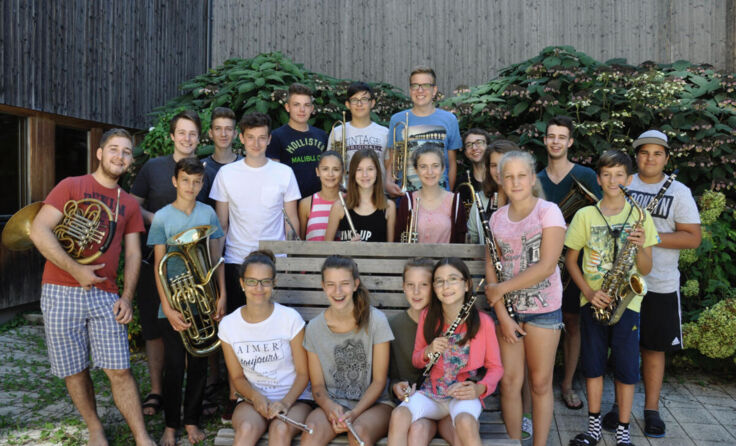 Gruppenfoto mit dem Jugendorchester (Foto: privat)