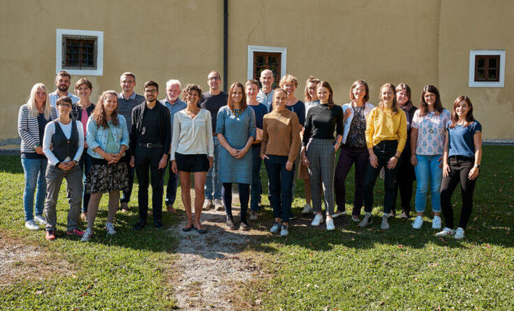Die Teilnehmer beim ersten gemeinsamen Gruppenfoto (Foto: Stefan Feichtinger/Etzlfoto)