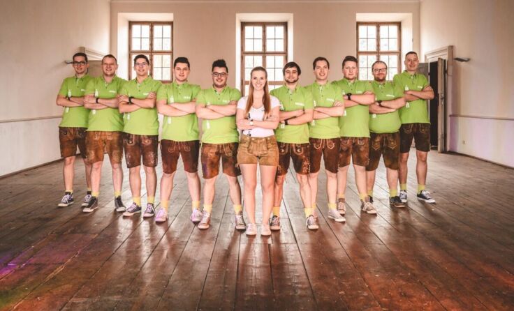 Die „HoizBlech Musi“ freut sich auf ihren Auftritt. (Foto: Sandra Esterer)