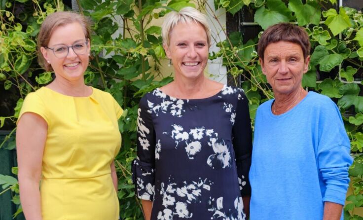 V. l.: Schulleiterin Margit Parzer, Manuela Köttl und Verena Rohrauer (Foto: HBLW Ried)
