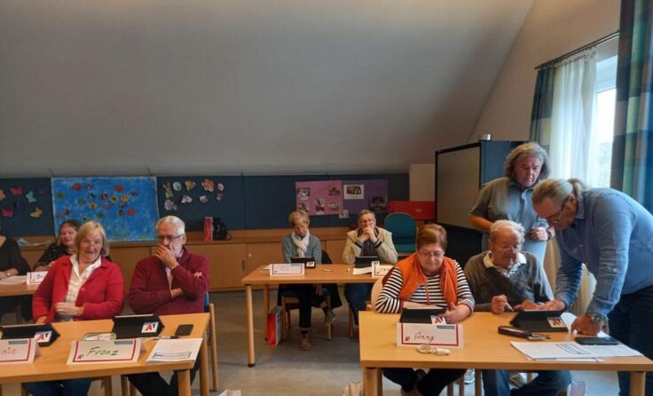 Die Senioren bei der Einschulung (Foto: privat)