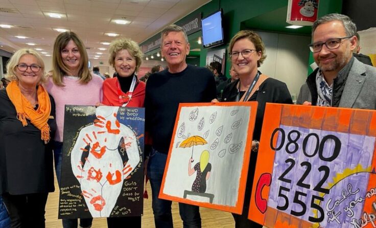 Die Soroptimistinnen mit Gästen im VIP der Josko Arena (Foto: privat)