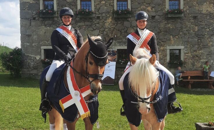 Franziska Hetzlinger mit Sterni und Nadja Lang mit Starello (Foto: Hetzlinger)